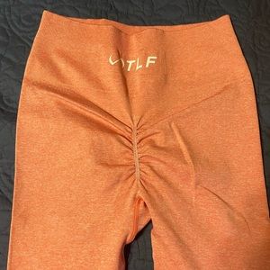 TLF BOOST SEAMLESS SCRUNCH SHORTS - Coral Heather